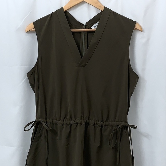 Women’s Calvin Klein Olive Green Sleeveless Dress Size 8 EUC - Picture 2 of 8